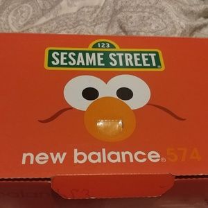 *SOLD* Elmo New Balance Shoes size 7Y